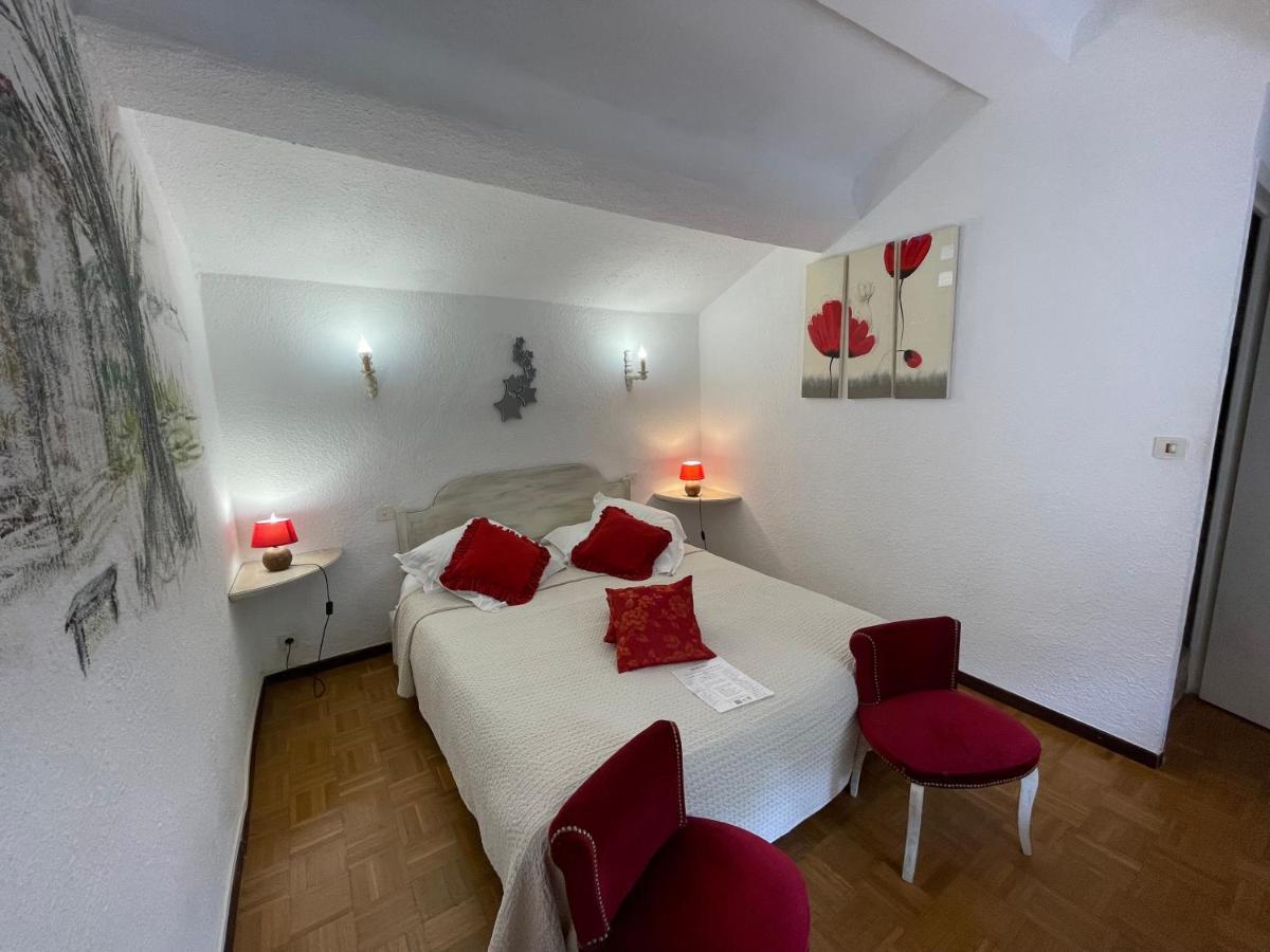 Bed and Breakfast Domaine De Majastre Bauduen Zewnętrze zdjęcie